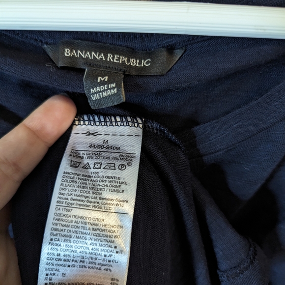 NWOT Banana Republic navy blue cotton modal soft top casual or elegant size M - Picture 4 of 4